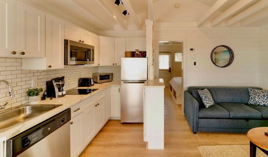 2178 Montauk 20, Amagansett, NY 11930 - 1 Beds, 1 Bath
