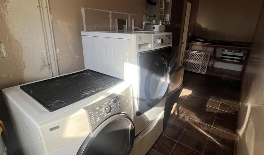 1224 ALPINE HEIGHTS Rd, Alpine, CA 91901 - 2 Beds, 2 Bath