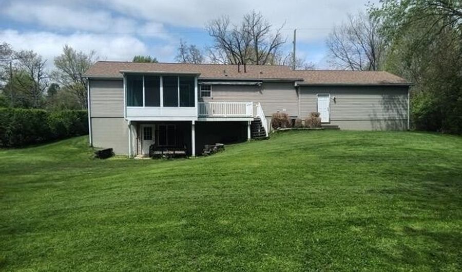 534 E Siena Heights Dr, Adrian, MI 49221 - 3 Beds, 2 Bath