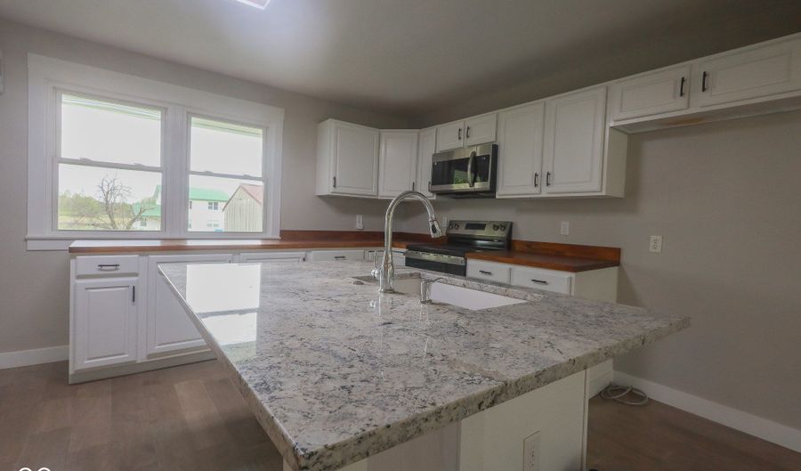 7300 N Banta Rd, Bargersville, IN 46106 - 3 Beds, 2 Bath