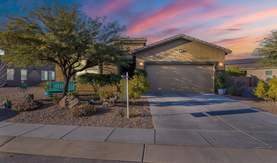 1123 E Lumberjack Trl, Sahuarita, AZ 85629 - 3 Beds, 2 Bath
