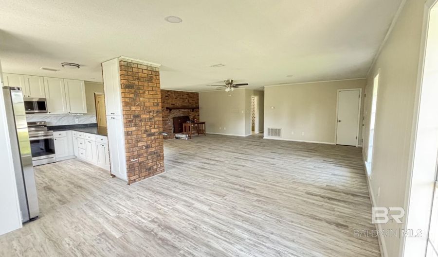 9424 Hurricane Rd, Bay Minette, AL 36507 - 3 Beds, 2 Bath