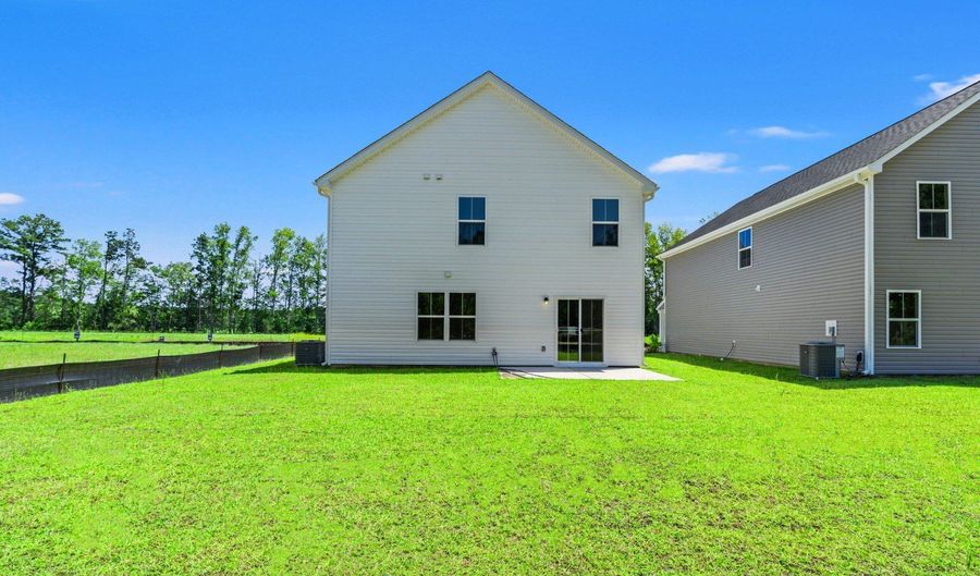 8035 Sterling Oaks Dr, Ash, NC 28420 - 4 Beds, 3 Bath
