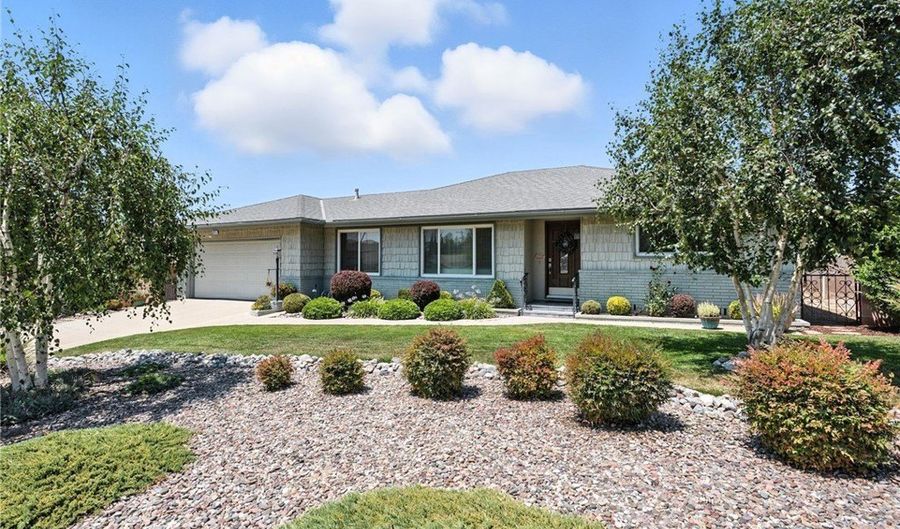 36218 Golden Gate Dr, Yucaipa, CA 92399 - 2 Beds, 2 Bath