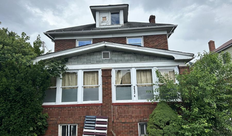 217 E Bell Ave, Altoona, PA 16602 - 3 Beds, 2 Bath