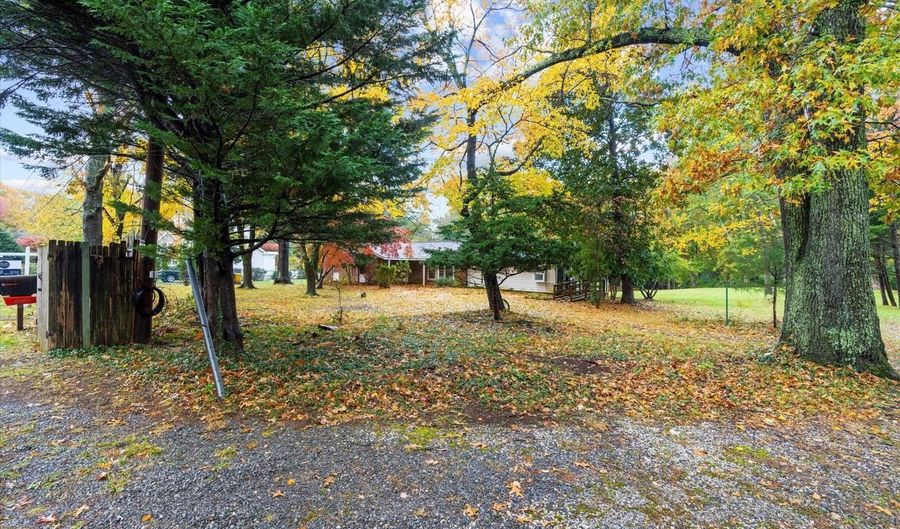 341 DUBOIS Rd, Annapolis, MD 21401 - 3 Beds, 3 Bath