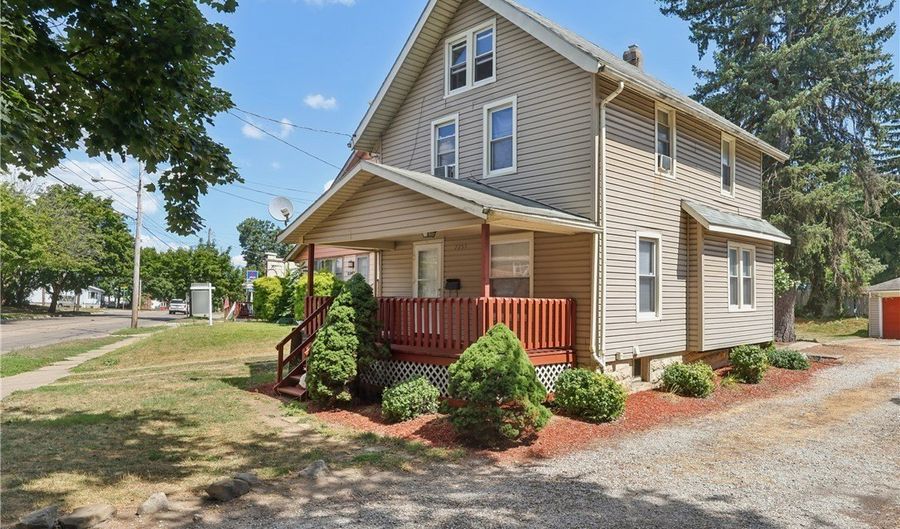 2253 East Ave, Akron, OH 44314 - 3 Beds, 1 Bath