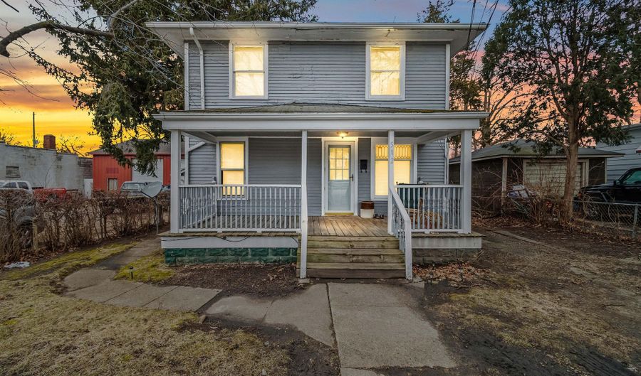 512 Austin Ave, Albion, MI 49224 - 4 Beds, 2 Bath
