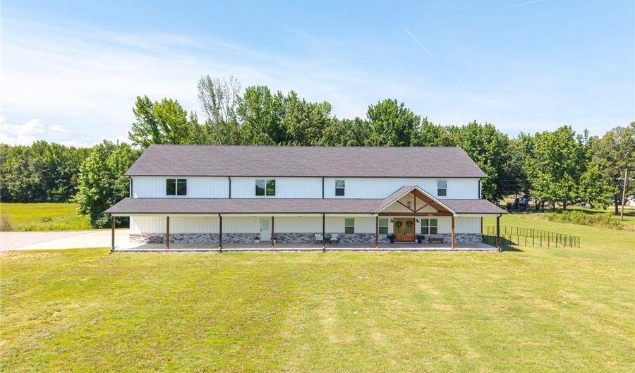 3200 Collum Ln W, Alma, AR 72921 - 3 Beds, 5 Bath