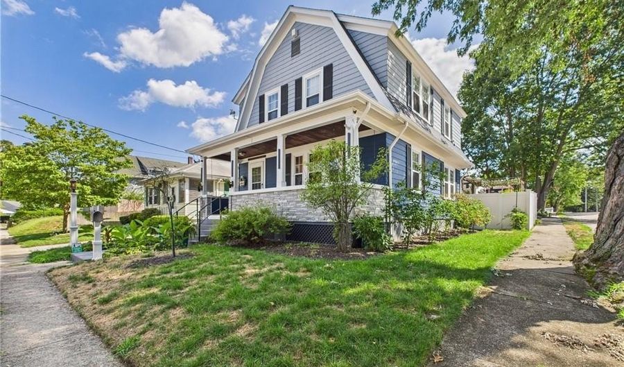 55 Philmont Ave, Cranston, RI 02910 - 3 Beds, 2 Bath