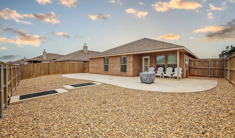 7717 Bellamy Dr, Amarillo, TX 79119 - 3 Beds, 2 Bath