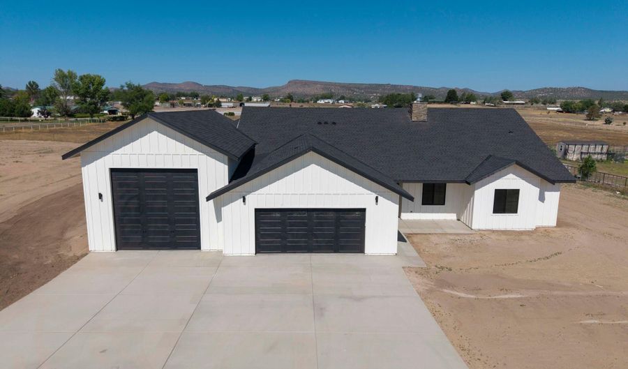 3846 Cole Lee Ct, Chino Valley, AZ 86323 - 3 Beds, 3 Bath