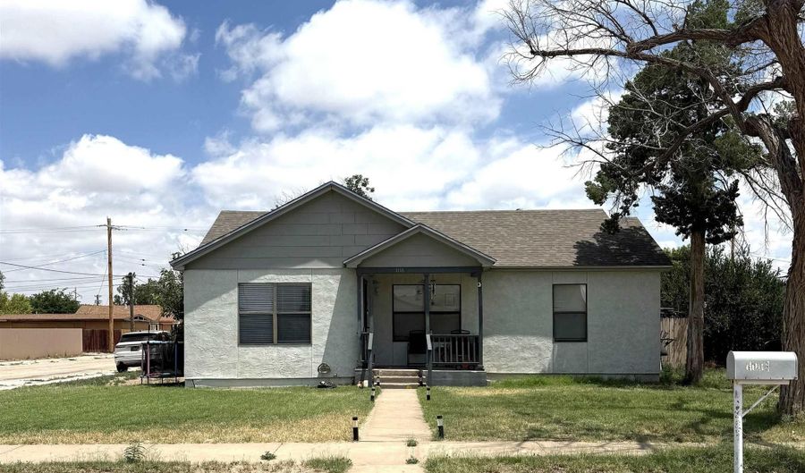 1116 W Merchant Ave, Artesia, NM 88210 - 4 Beds, 3 Bath
