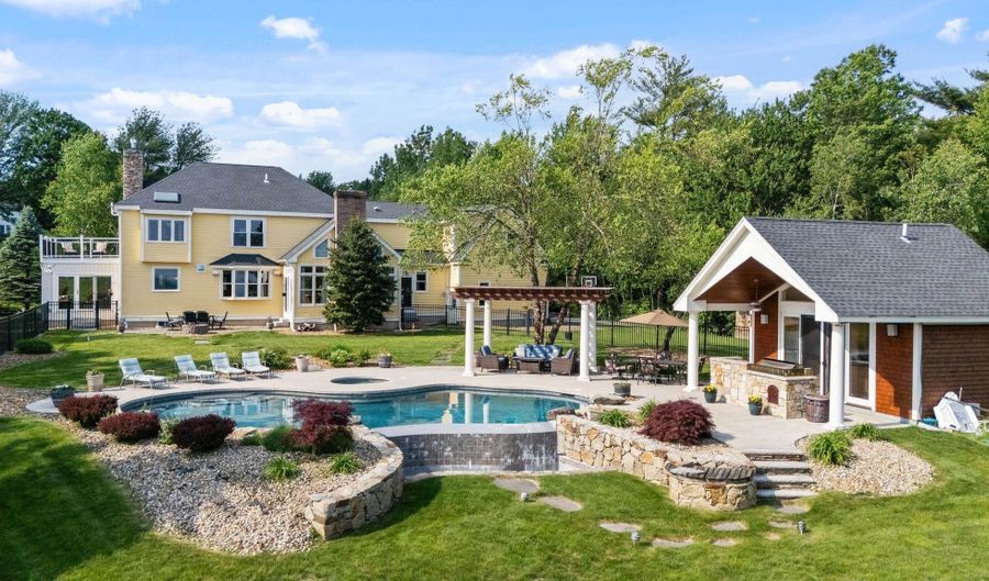 3 Baldwin Ln, Bedford, NH 03110 - 4 Beds, 5 Bath
