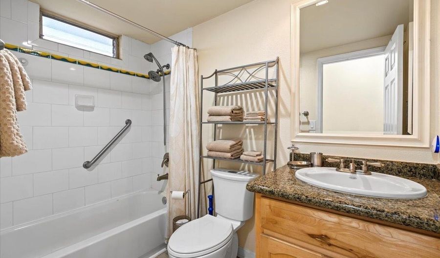 73 N Kihei Rd 204, Kihei, HI 96753 - 1 Beds, 2 Bath