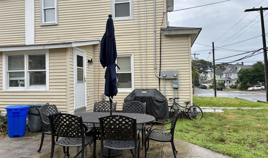 601 Main St, Avon By The Sea, NJ 07717 - 3 Beds, 2 Bath