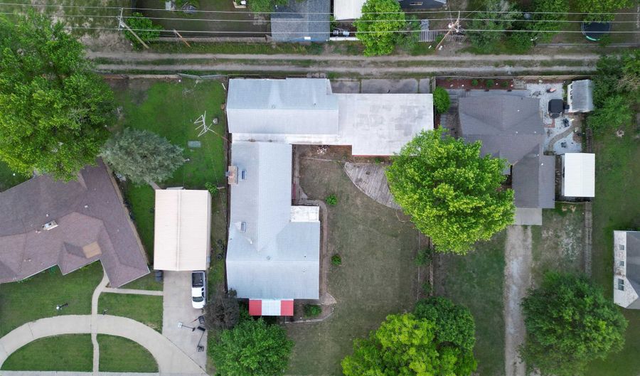 1326 N C St, Arkansas City, KS 67005 - 3 Beds, 2 Bath