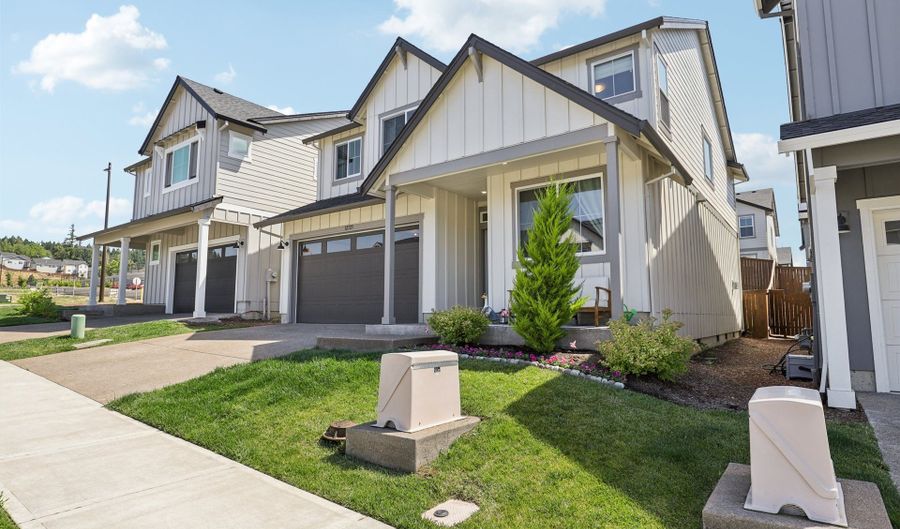 12725 SW MOORHEN Way, Beaverton, OR 97007 - 4 Beds, 3 Bath