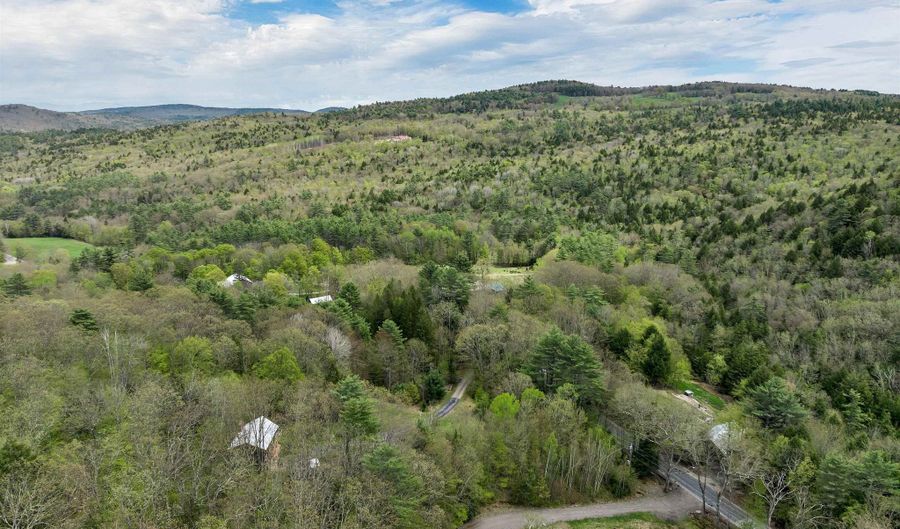 2834 Dick Brown Rd, Bridgewater, NH 03264 - 4 Beds, 4 Bath