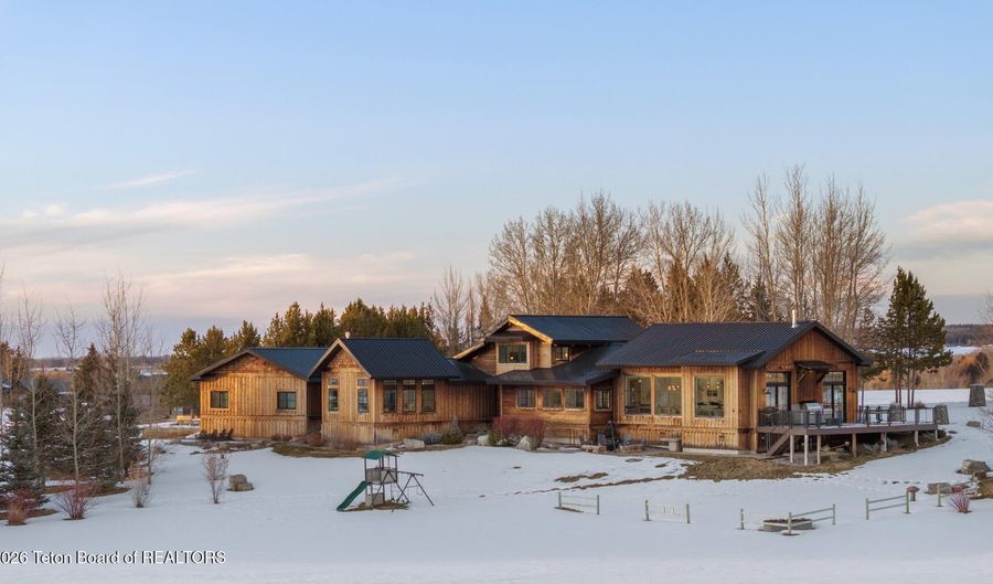 130 YELLOW ROSE Dr, Alta, WY 83414 - 4 Beds, 3 Bath