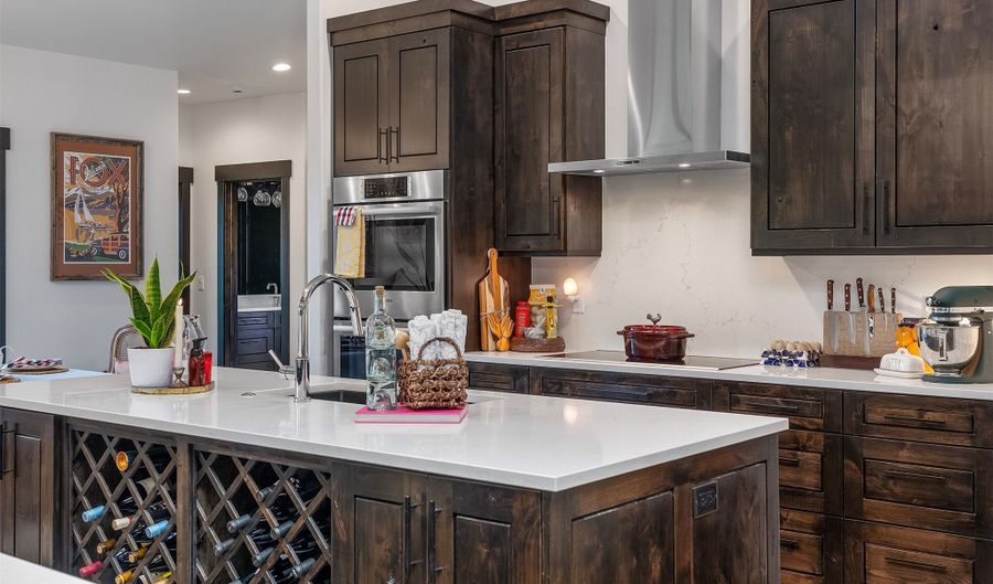 344 Chapman Ln, Bigfork, MT 59911 - 6 Beds, 5 Bath