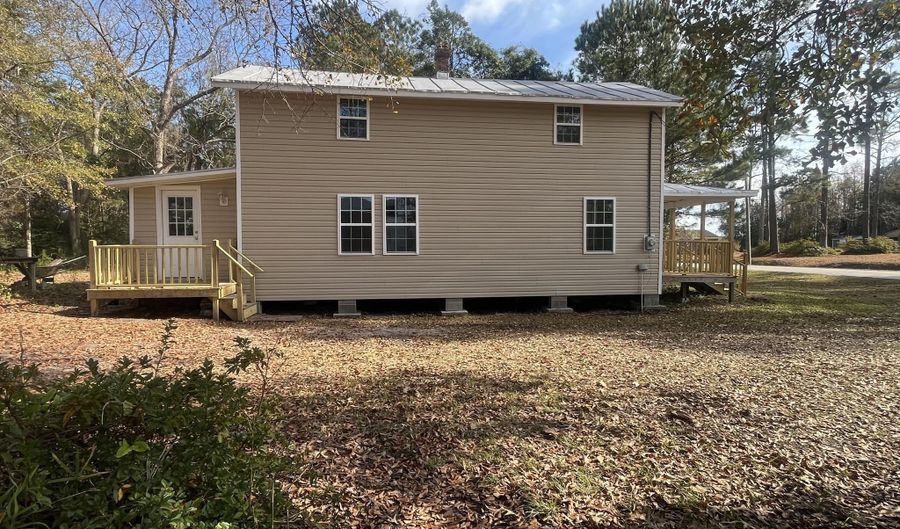 7682 Kershaw Rd, Arapahoe, NC 28510 - 3 Beds, 2 Bath
