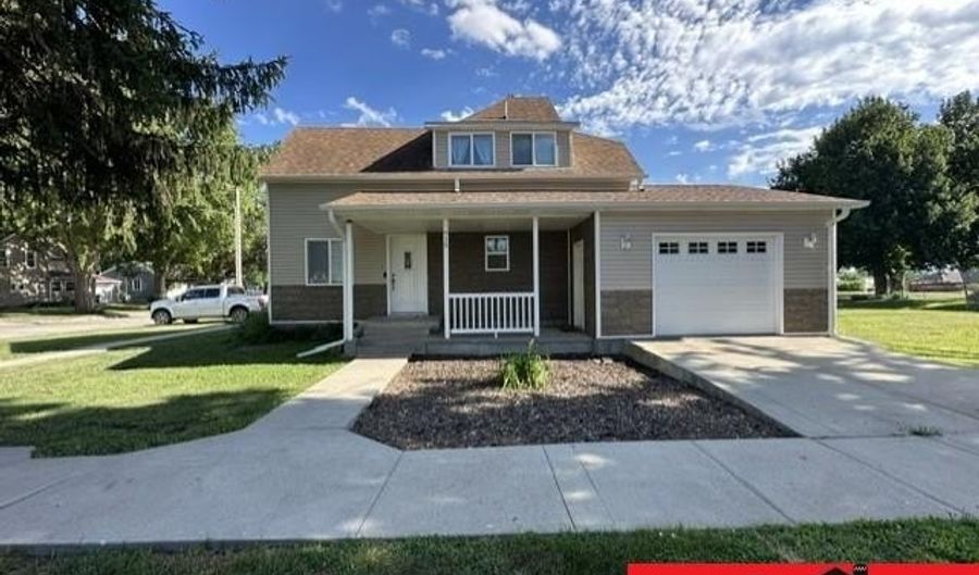 938 3rd St, Beemer, NE 68716 - 3 Beds, 2 Bath