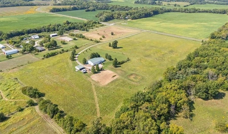 19011 E State Route A Hwy, Archie, MO 64725 - 2 Beds, 2 Bath