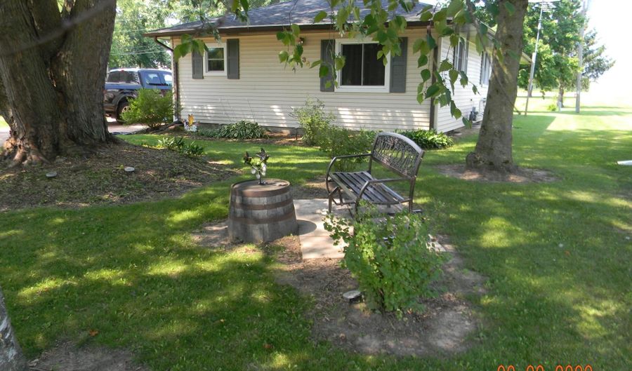1834 CLERMONT St, Antigo, WI 54409 - 3 Beds, 2 Bath