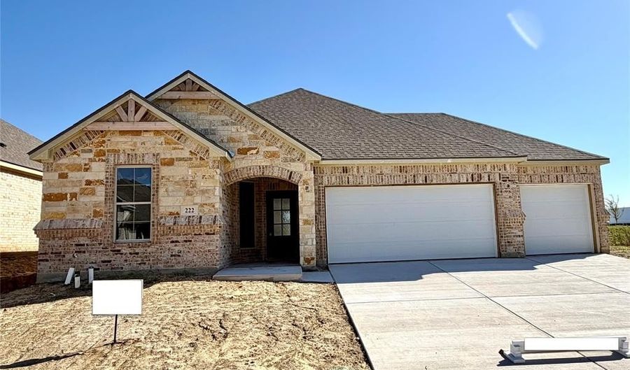 222 Cheyenne Trl, Alvarado, TX 76009 - 3 Beds, 2 Bath