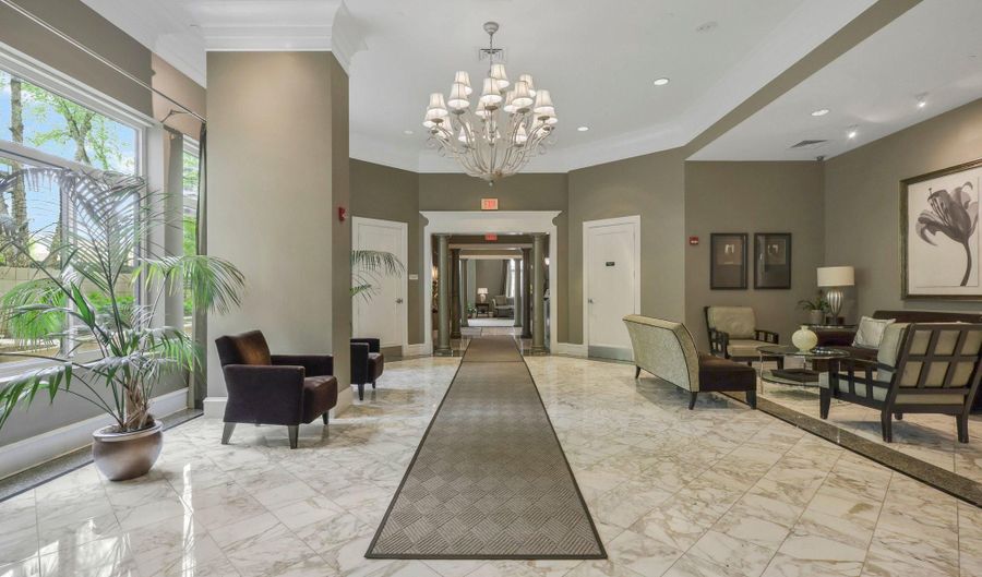 851 N GLEBE Rd 1911, Arlington, VA 22203 - 2 Beds, 2 Bath