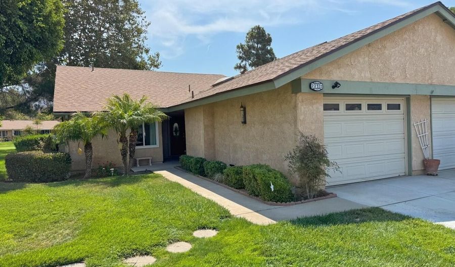 23132 Village 23, Camarillo, CA 93012 - 2 Beds, 2 Bath