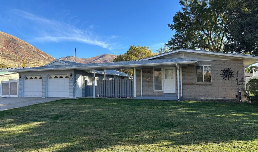 1048 ELM, Brigham City, UT 84302 - 5 Beds, 2 Bath