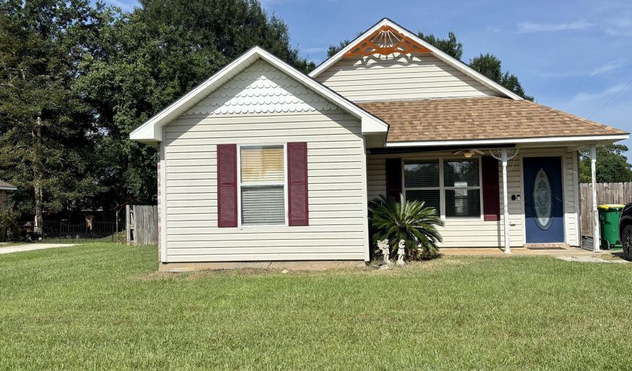 7517 Oak Cove Dr, Biloxi, MS 39532 - 3 Beds, 2 Bath