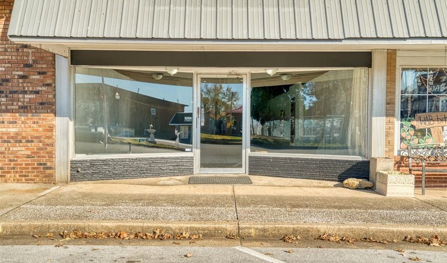 110 W Gallatin St, Adairville, KY 42202 - 0 Beds, 0 Bath