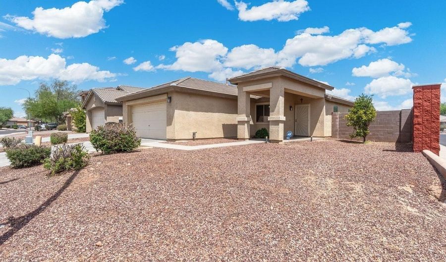 10833 W ELM Ln, Avondale, AZ 85323 - 3 Beds, 2 Bath