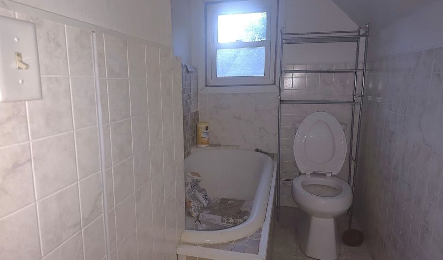 1378 Napert St, Berlin, NH 03570 - 2 Beds, 2 Bath