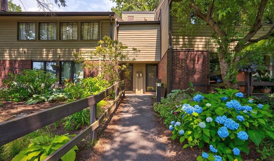 554 Great Elm Way 554, Acton, MA 01718 - 3 Beds, 3 Bath