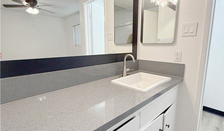 1208 S Marengo Ave APT B, Alhambra, CA 91803 - 2 Beds, 2 Bath
