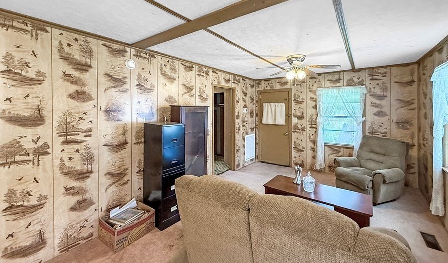 1014 Old Quincy Rd, Bainbridge, GA 39819 - 2 Beds, 2 Bath