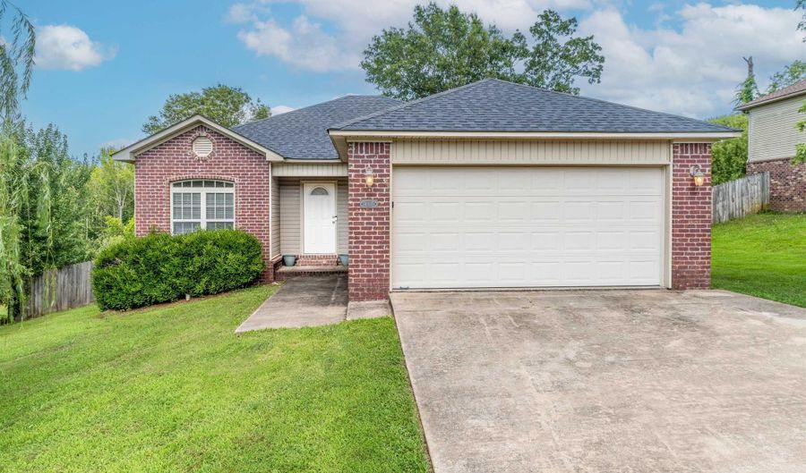 137 Weathering Dr Dr, Austin, AR 72007 - 3 Beds, 2 Bath
