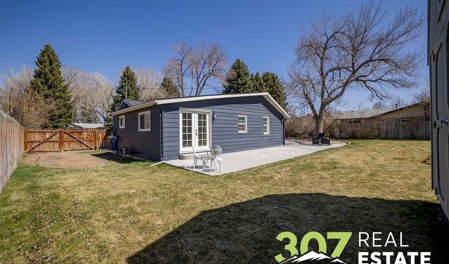 732 Platinum Ave, Cody, WY 82414 - 2 Beds, 1 Bath