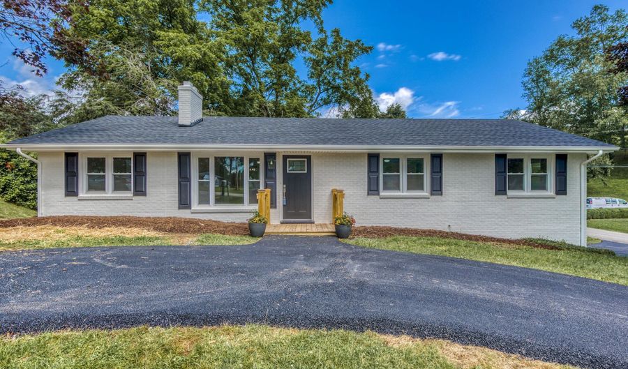 19427 Mercedes Dr, Abingdon, VA 24210 - 3 Beds, 3 Bath