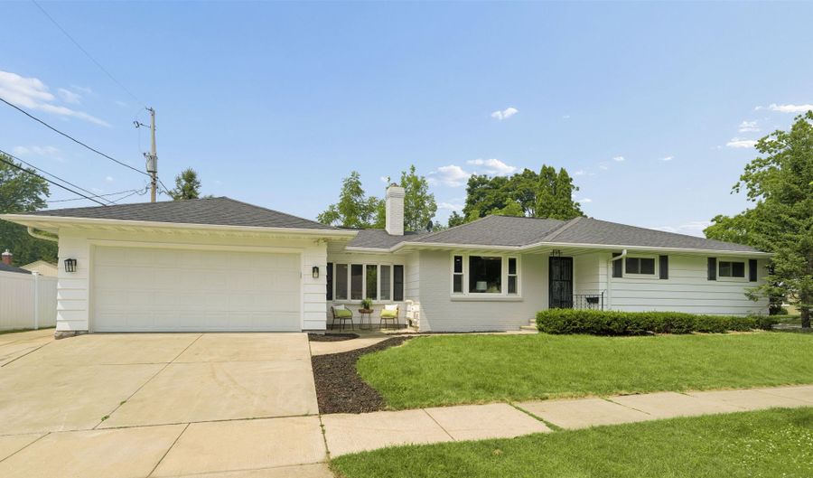 2219 N UNION St, Appleton, WI 54911 - 3 Beds, 3 Bath