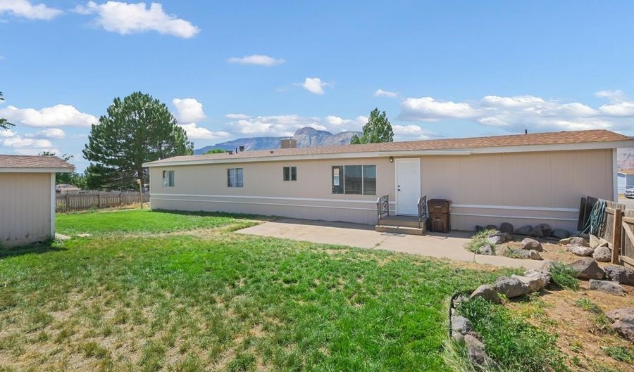 340 Tamarisk Trl, Battlement Mesa, CO 81635 - 3 Beds, 2 Bath