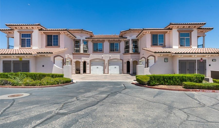 19 Via Visione 103, Henderson, NV 89011 - 3 Beds, 3 Bath