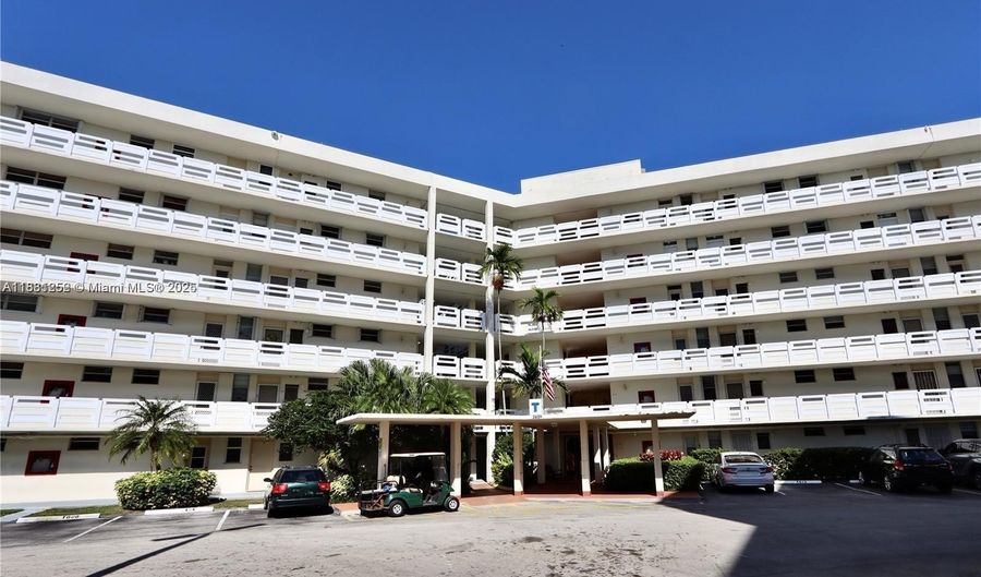 3030 Marcos Dr T512, Aventura, FL 33160 - 1 Beds, 1 Bath