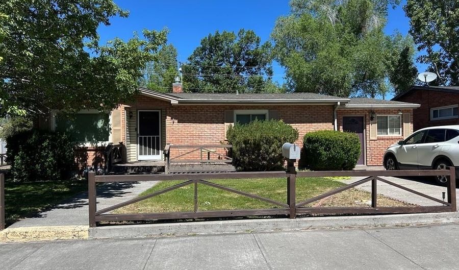 309 N Fisher Ave, Blackfoot, ID 83221 - 3 Beds, 2 Bath
