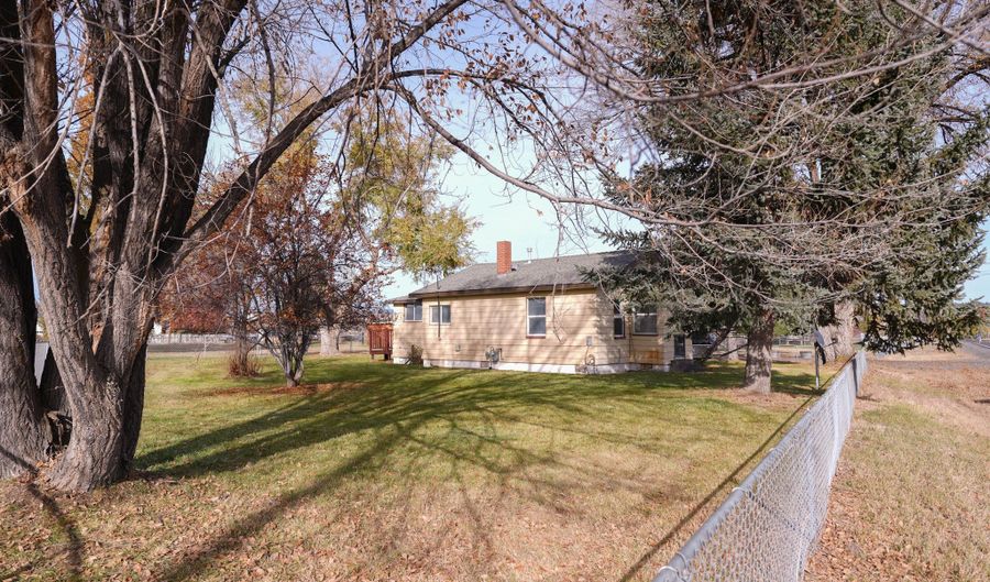 2686 Market St, Bonanza, OR 97623 - 2 Beds, 1 Bath