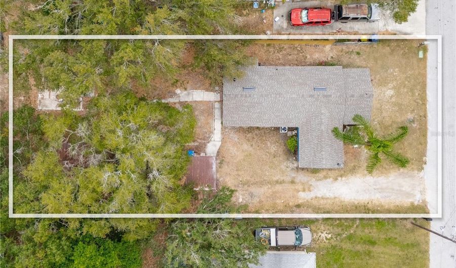 616 LIME St, Auburndale, FL 33823 - 3 Beds, 2 Bath